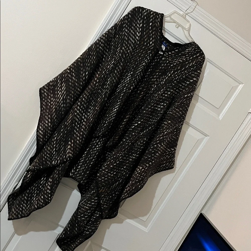 Apt. 9. Black & Brown Patterned Poncho/Cape - Picture 3 of 13